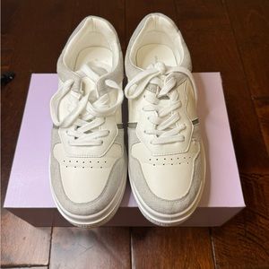 Madden Girl Women's Kickss Sneaker Size 9